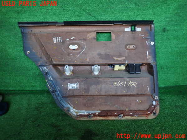 2UPJ-9236311294]セドリック ワゴン(WUY30)右後ドア内張り (ジャンク品) 中古_5