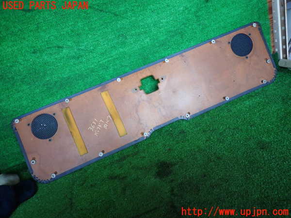 2UPJ-9236311578]セドリック ワゴン(WUY30)バックドア内張り (ジャンク品) 中古_4