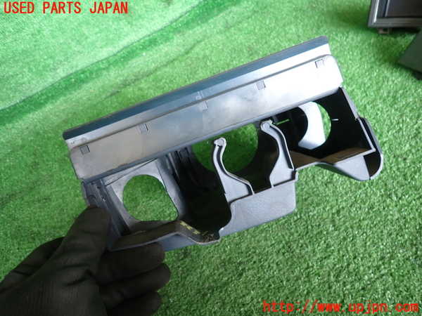 2UPJ-9236317905]セドリック ワゴン(WUY30)コラムカバー 中古_3