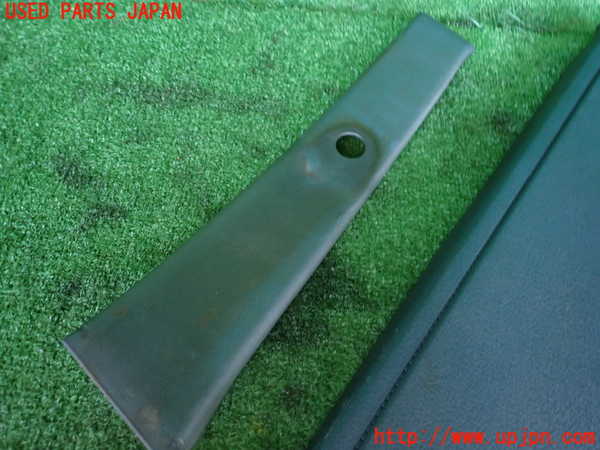 2UPJ-9236317670]セドリック ワゴン(WUY30)左センターピラートリム 中古_2