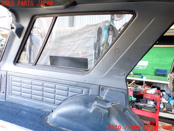 2UPJ-9236317680]セドリック ワゴン(WUY30)左リアピラートリム (ジャンク品) 中古_2