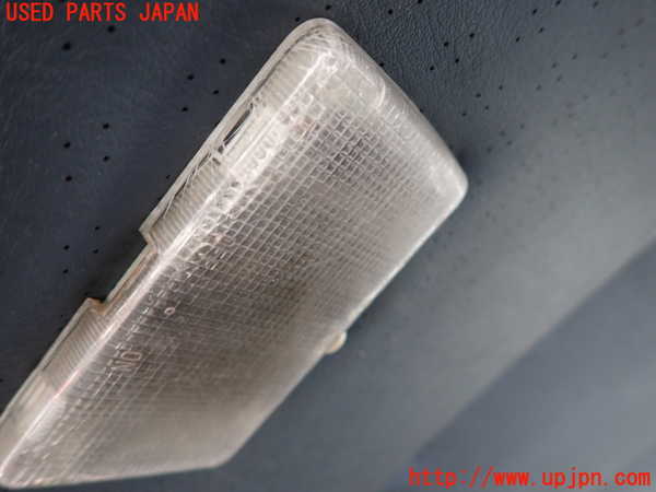 2UPJ-9236316412]セドリック ワゴン(WUY30)ルームランプ2 (3列目真中) (ジャンク品) 中古_2