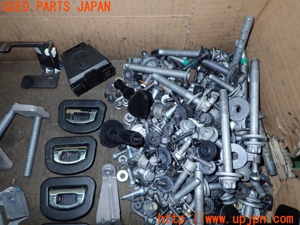 3UPJ=9236320720]アルファロメオ ジュリア ヴェローチェ(95220)ネジ・ナット・ステー類 セット ジャンク_4