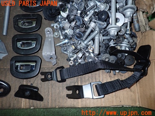 3UPJ=9236320720]アルファロメオ ジュリア ヴェローチェ(95220)ネジ・ナット・ステー類 セット ジャンク_5