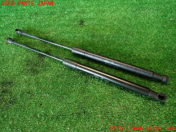 2UPJ-9236321068]アルファロメオ・ジュリア(95220)ボンネットダンパー 中古_2