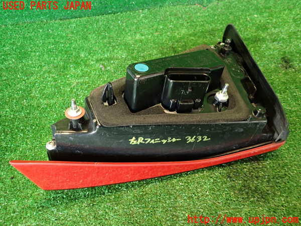 2UPJ-9236321552]アルファロメオ・ジュリア(95220)左リアフィニッシャー 中古_3