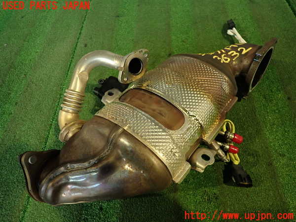 2UPJ-9236322661]アルファロメオ・ジュリア(95220)触媒1 中古_2