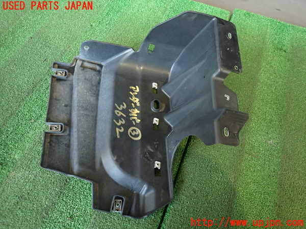 2UPJ-9236321723]アルファロメオ・ジュリア(95220)アンダーカバー3 中古_3