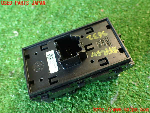 2UPJ-9236326240]アルファロメオ・ジュリア(95220)右前パワーウィンドウスイッチ 中古_4