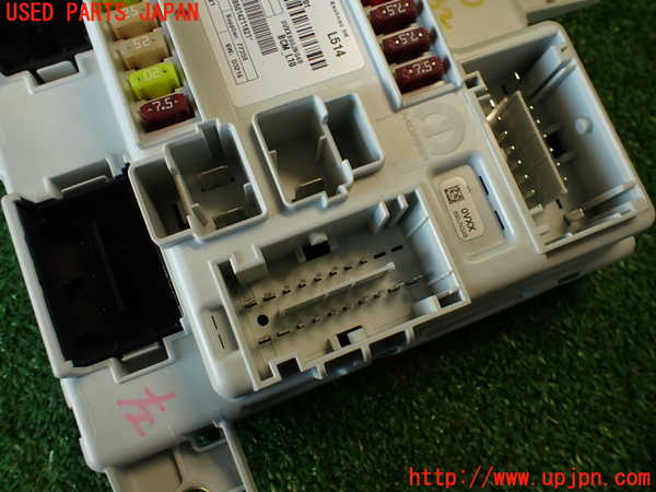 2UPJ-9236326146]アルファロメオ・ジュリア(95220)コンピューター1 中古_3