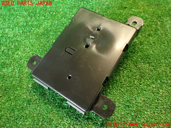 2UPJ-9236326147]アルファロメオ・ジュリア(95220)コンピューター2 中古_2