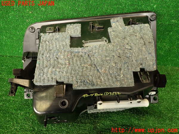 2UPJ-9236327516]アルファロメオ・ジュリア(95220)グローブボックス1 中古_5