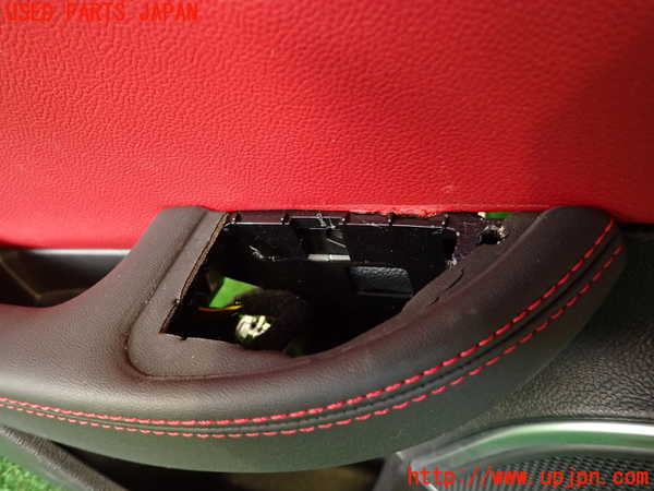 2UPJ-9236321324]アルファロメオ・ジュリア(95220)左後ドア内張り 中古_3