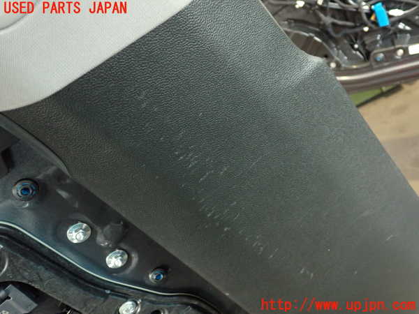 2UPJ-9236327670]アルファロメオ・ジュリア(95220)左センターピラートリム 中古_3