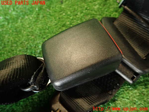 2UPJ-9236327135]アルファロメオ・ジュリア(95220)真中2列目シートベルト 中古_3