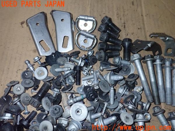 3UPJ=9236330720]BMW 420i グランクーペ(4D20 F36)前期 ネジ・ナット・ステー類 セット ジャンク_5