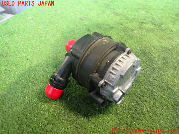 2UPJ-9236332110]BMW 420i グランクーペ(4D20)(F36)ウォーターポンプ 中古_2