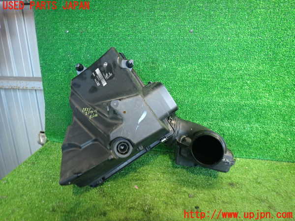 2UPJ-9236332560]BMW 420i グランクーペ(4D20)(F36)エアクリーナーボックス 中古_2