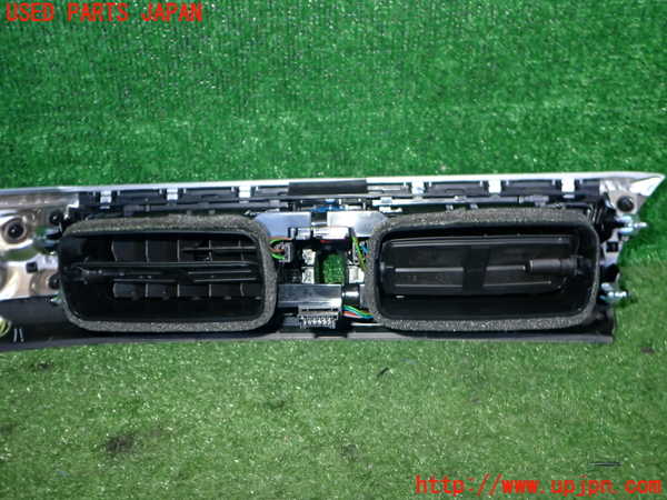 2UPJ-9236337526]BMW 420i グランクーペ(4D20)(F36)エアコン吹き出し口1 (真中) 中古_4