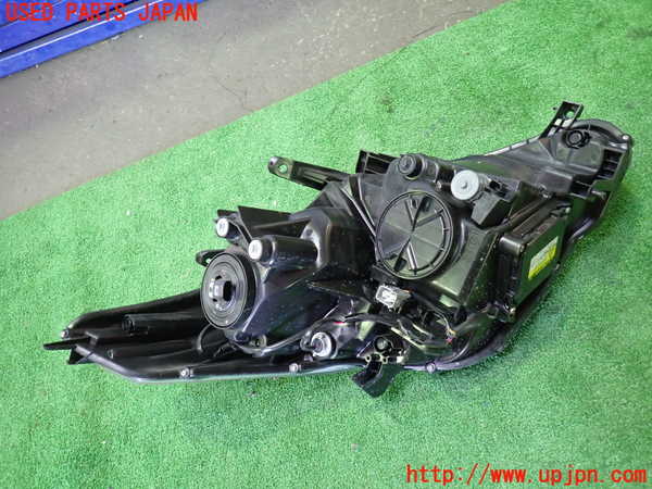 1UPJ-9236341132]アルファードハイブリッド(ATH20W)左ヘッドライト HID 中古_2