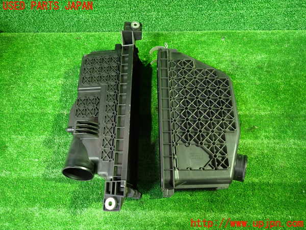 1UPJ-9236342560]アルファードハイブリッド(ATH20W)エアクリーナーボックス 中古_2