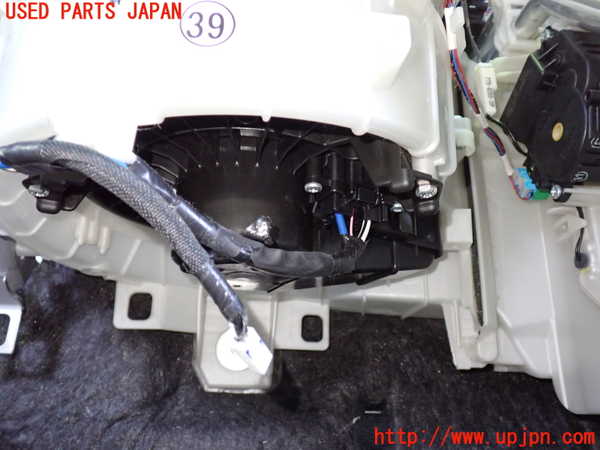 1UPJ-9236346095]アルファードハイブリッド(ATH20W)ブロアファン(ブロアーファン) 中古_2