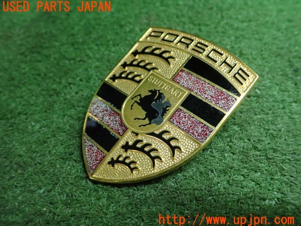 3UPJ=9236350008]ポルシェ カイエン S(9PAM4801 957型)純正 996559211 エンブレム フロントバンパー側 中古_2