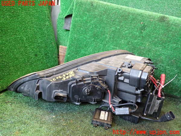 1UPJ-9236351130]ポルシェ・カイエン S(9PAM4801)右ヘッドライト HID 中古_2