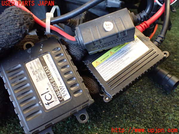 1UPJ-9236351130]ポルシェ・カイエン S(9PAM4801)右ヘッドライト HID 中古_4