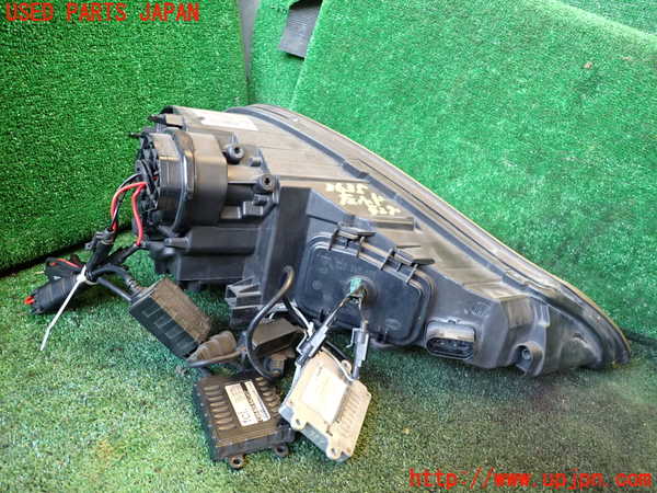 1UPJ-9236351132]ポルシェ・カイエン S(9PAM4801)左ヘッドライト HID 中古_3