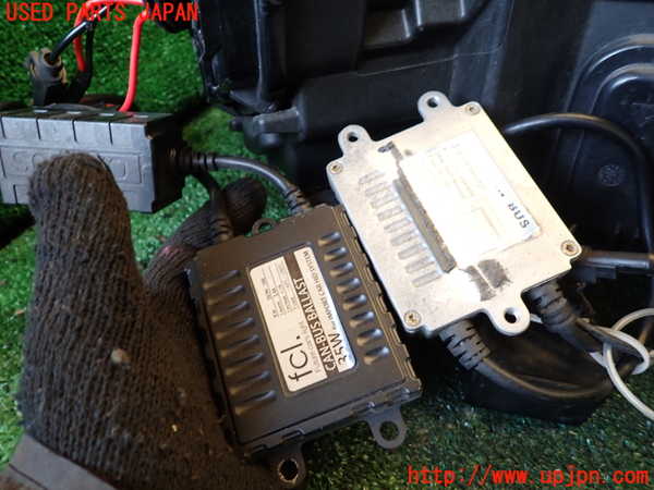 1UPJ-9236351132]ポルシェ・カイエン S(9PAM4801)左ヘッドライト HID 中古_4