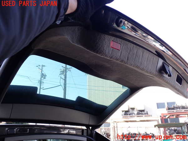 1UPJ-9236351566]ポルシェ・カイエン S(9PAM4801)バックドア リアゲート ハッチ 中古 SAINT-GOBAIN SEKURIT M55600 43R-005274_3