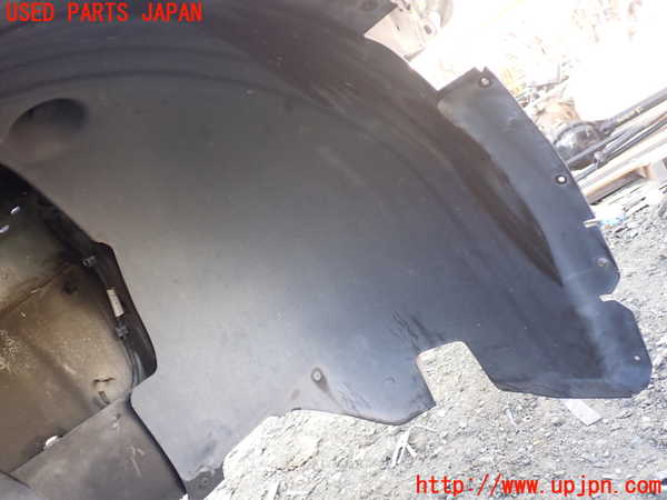 1UPJ-9236351090]ポルシェ・カイエン S(9PAM4801)右前フェンダーライナー 中古_2