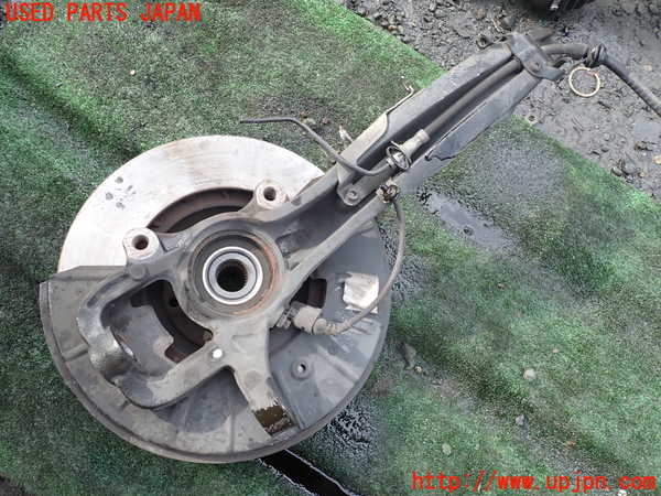 1UPJ-9236354290]ポルシェ・カイエン S(9PAM4801)右フロントナックルハブ 中古_2