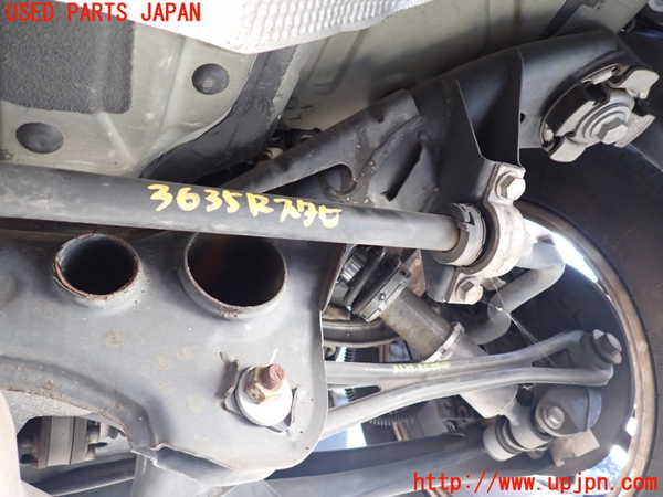 1UPJ-9236355295]ポルシェ・カイエン S(9PAM4801)リアメンバー 中古_2