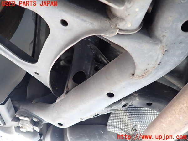 1UPJ-9236355295]ポルシェ・カイエン S(9PAM4801)リアメンバー 中古_5