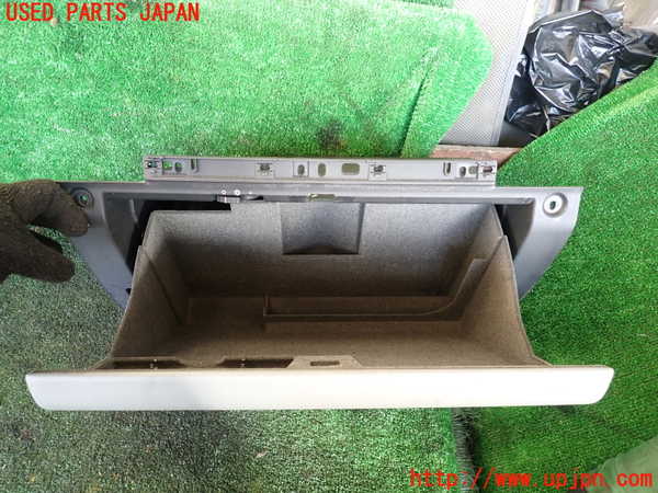 1UPJ-9236357516]ポルシェ・カイエン S(9PAM4801)グローブボックス1 中古_3