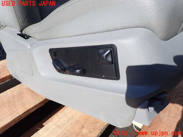 1UPJ-9236357035]ポルシェ・カイエン S(9PAM4801)運転席シート 中古_3