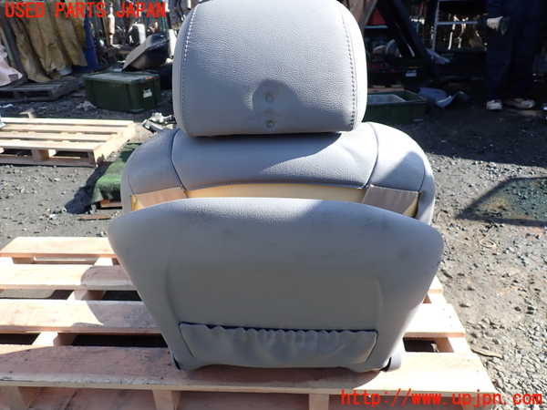 1UPJ-9236357035]ポルシェ・カイエン S(9PAM4801)運転席シート 中古_4