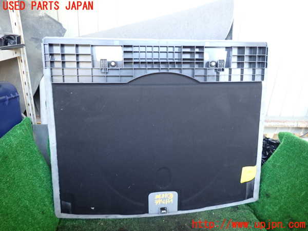 1UPJ-9236357773]ポルシェ・カイエン S(9PAM4801)ラゲッジトレイ3 中古_3
