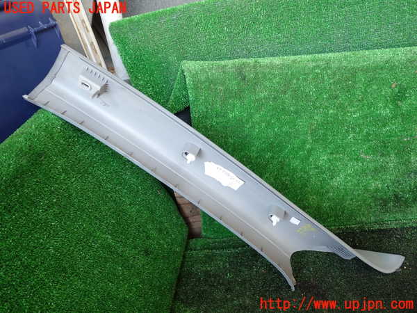 1UPJ-9236357655]ポルシェ・カイエン S(9PAM4801)右フロントピラートリム 中古_2