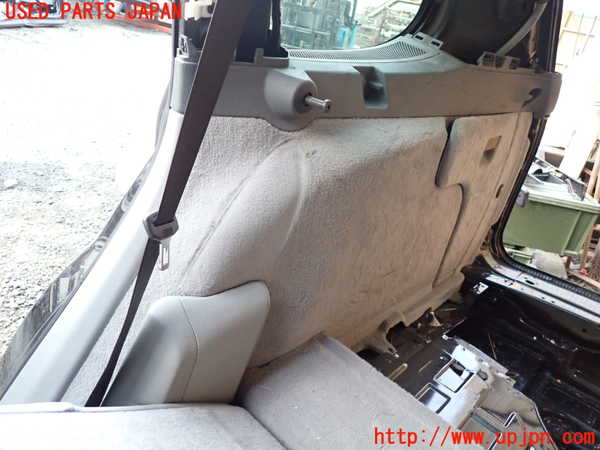 1UPJ-9236357675]ポルシェ・カイエン S(9PAM4801)右リアピラートリム 中古_2