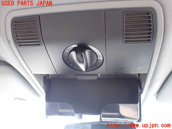 1UPJ-9236356411]ポルシェ・カイエン S(9PAM4801)ルームランプ1(1列目真中) 中古_2