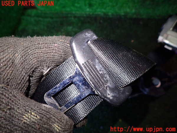 1UPJ-9236357045]ポルシェ・カイエン S(9PAM4801)運転席シートベルト 中古_2