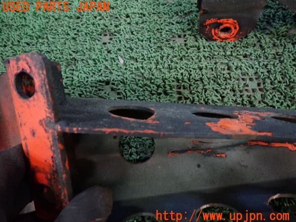 3UPJ=9236360414]ランドクルーザー80(FZJ80G)後期 社外 リーディングダウンブラケット ピッチ約150mm リフトアップ 中古_4