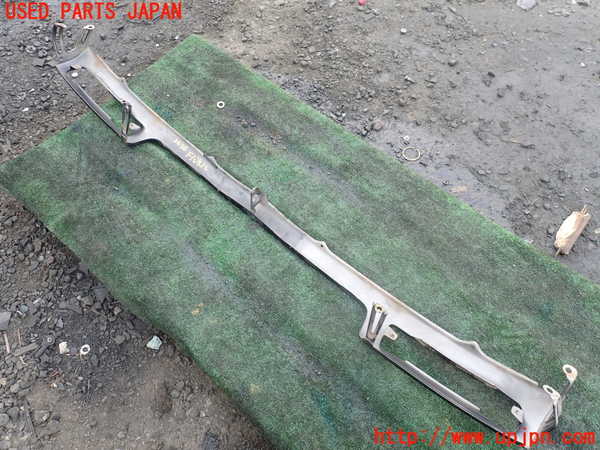 1UPJ-9236361035]ランクル80系(FZJ80G)フロントパネル 中古_4