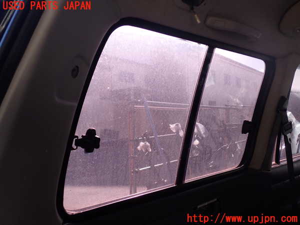 1UPJ-9236361382]ランクル80系(FZJ80G)左クォーターガラス 中古(43R-00034 M284)_2
