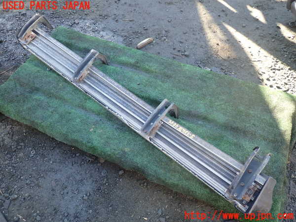 1UPJ-9236361390]ランクル80系(FZJ80G)右サイドステップ (ジャンク品) 中古_2