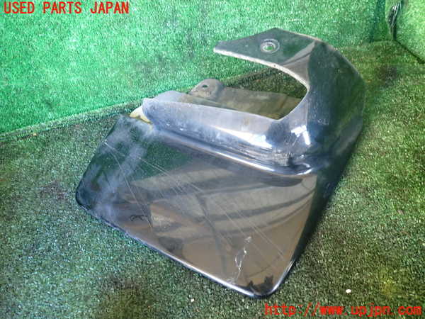 1UPJ-9236361450]ランクル80系(FZJ80G)右フロントマッドガード(泥除け) 中古_3