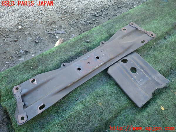 1UPJ-9236365296]ランクル80系(FZJ80G)メンバー1 中古_3